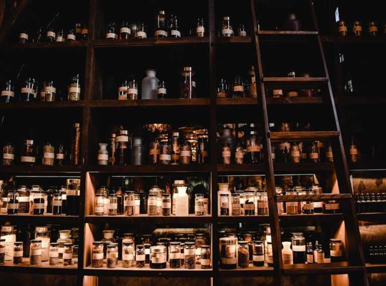 the apothecary diaries anime kage